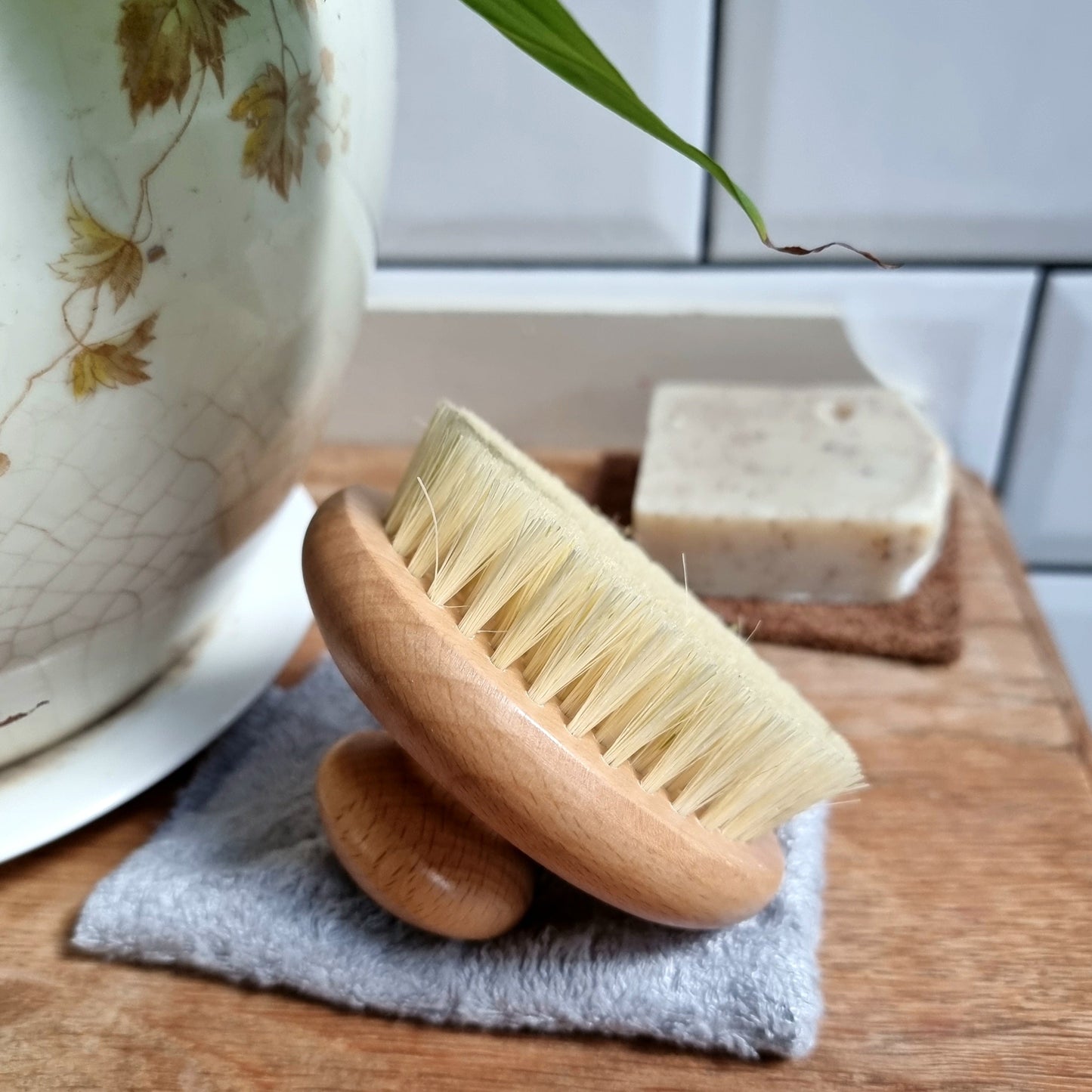 Wooden Exfoliating Dry Body Brush | Natural Beech Wood Beauty Brush-2
